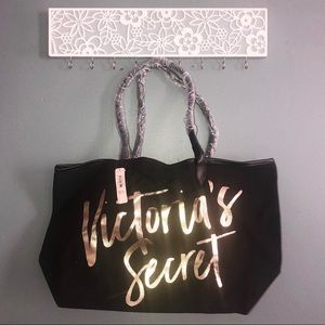 Victoria’s Secret Tote Bag(internal leopard print)